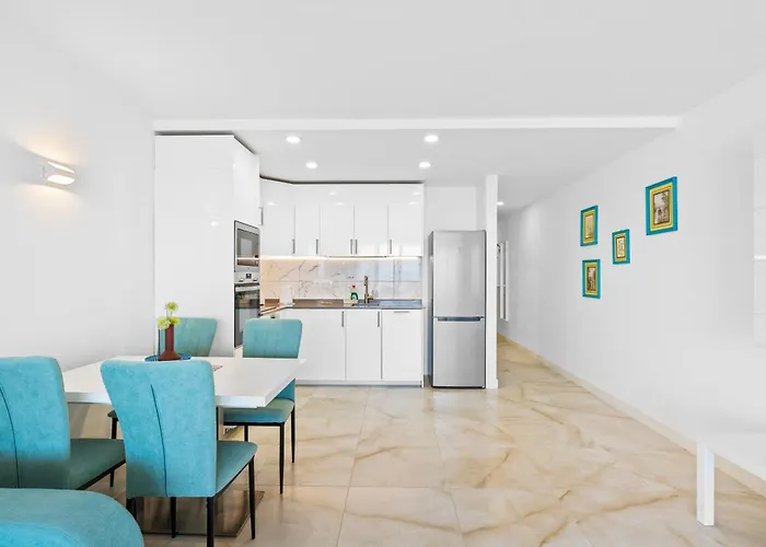 Neptuno Ocean View, Line With Pool Διαμέρισμα *