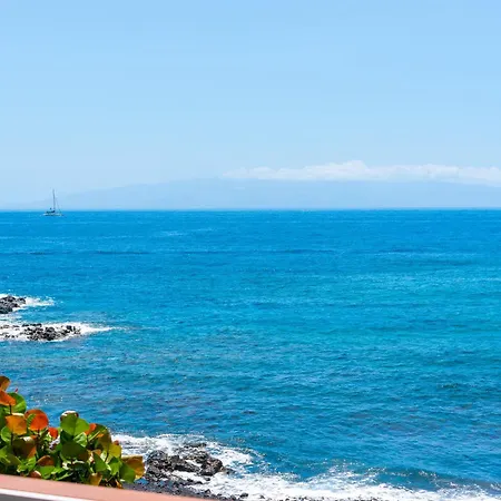 Neptuno Ocean View, Line With Pool Apartamento Puerto de Santiago (Tenerife)