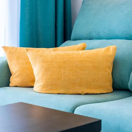 Neptuno Ocean View, Line With Pool Daire