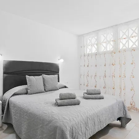 Neptuno Ocean View, Line With Pool