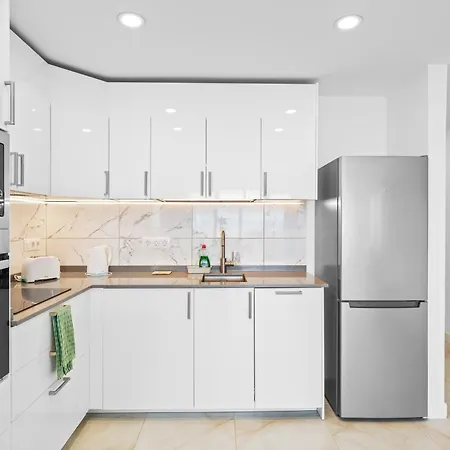 Neptuno Ocean View, Line With Pool Apartman *