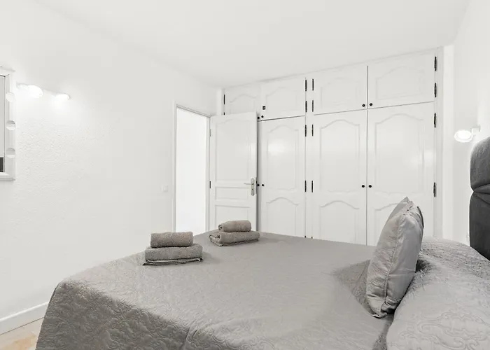 Apartmán Neptuno Ocean View, Line With Pool