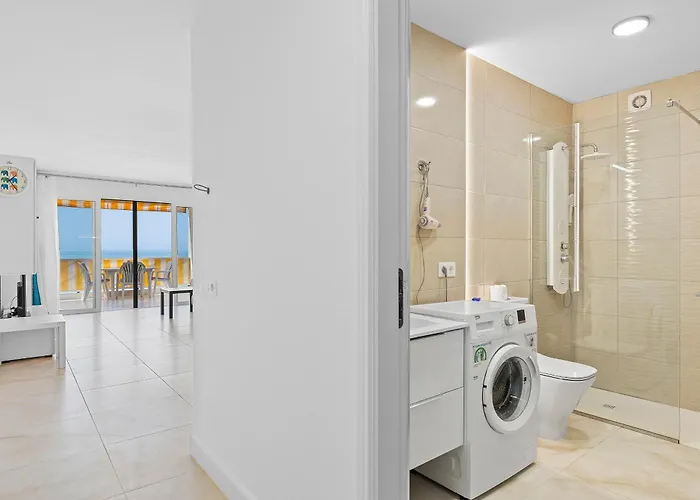 Neptuno Ocean View, Line With Pool Apartmán *